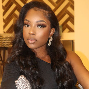 Meet your Posher, Lasha